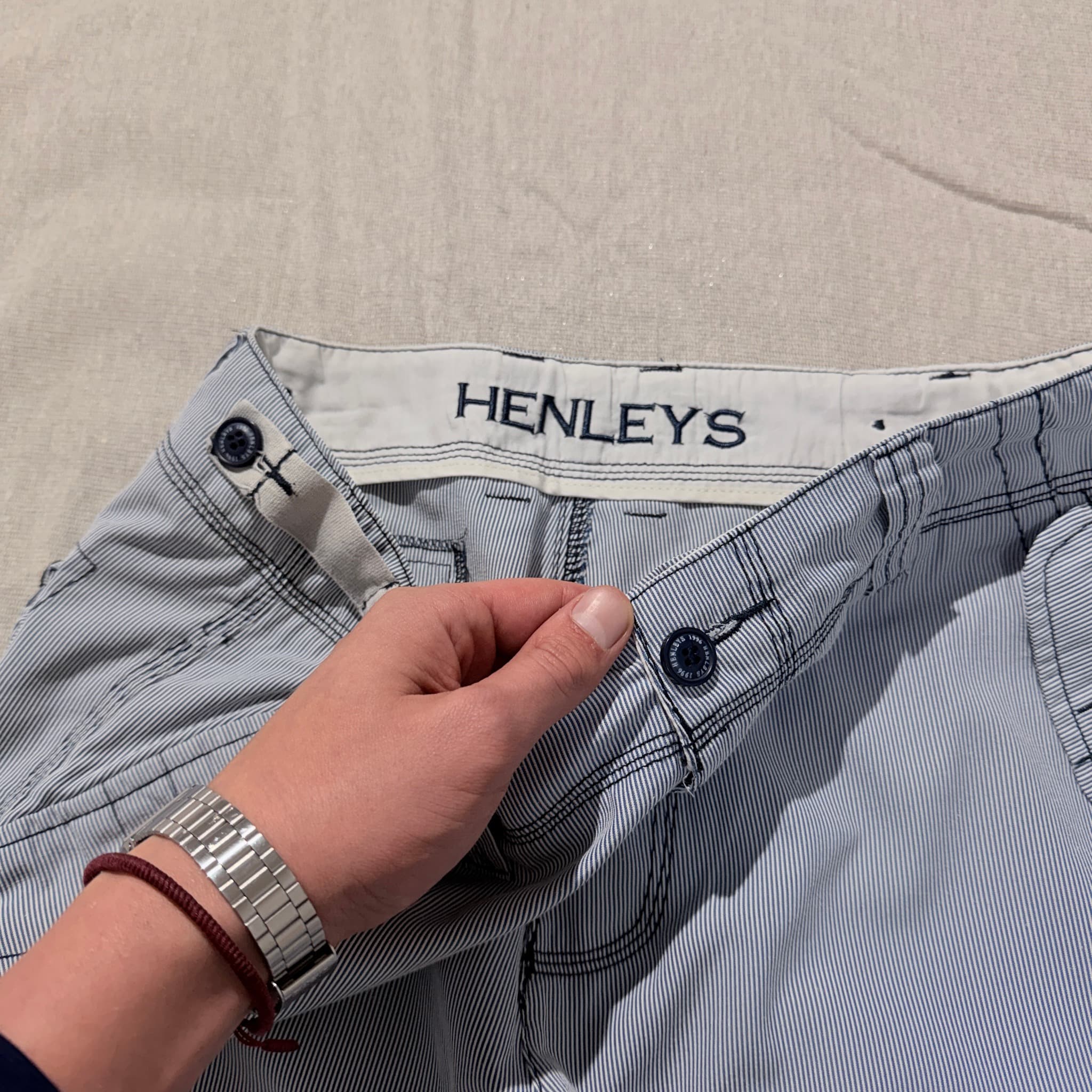 Henleys Men's Cargo Shorts Blue White Striped Baggy Vintage 2000s Size 34 — photo 5 of 8