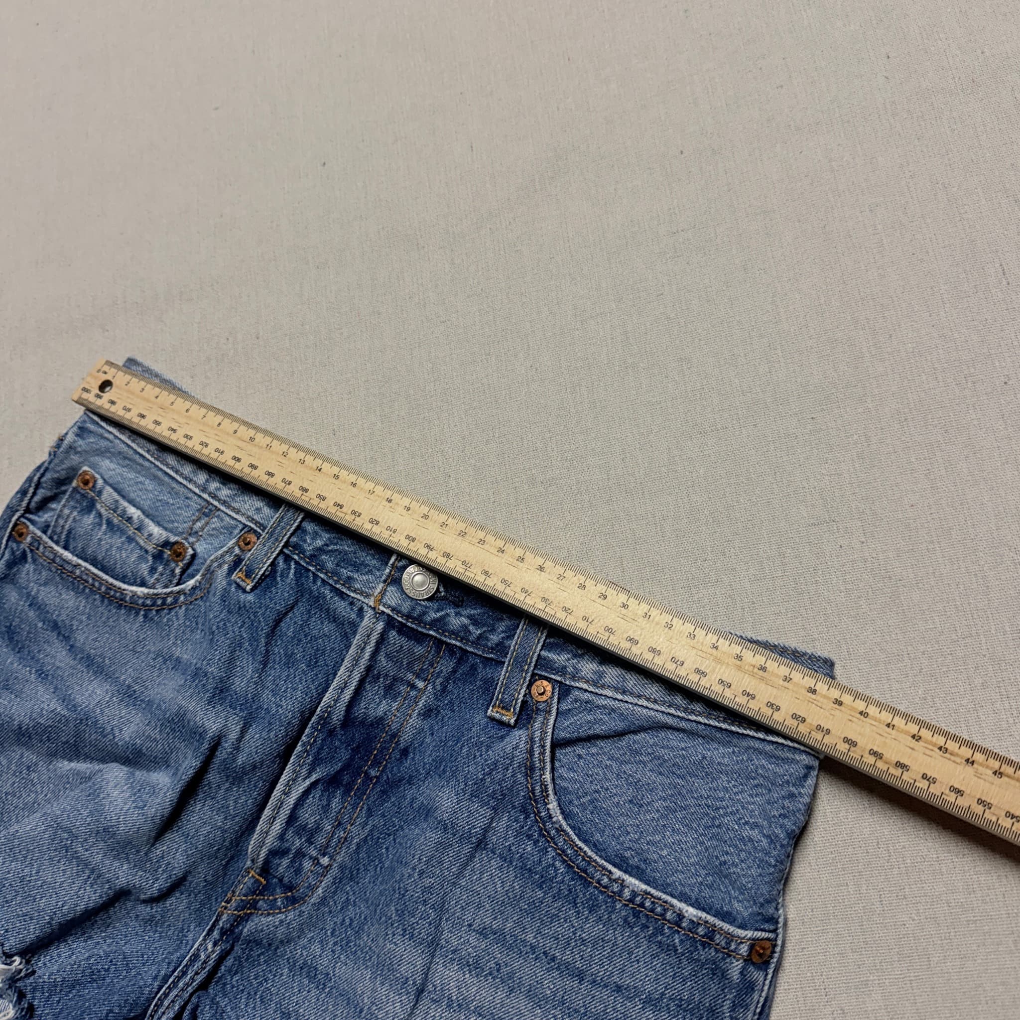 Levi's 501 Original Cut-Off Denim Shorts Blue Distressed — photo 5 of 8