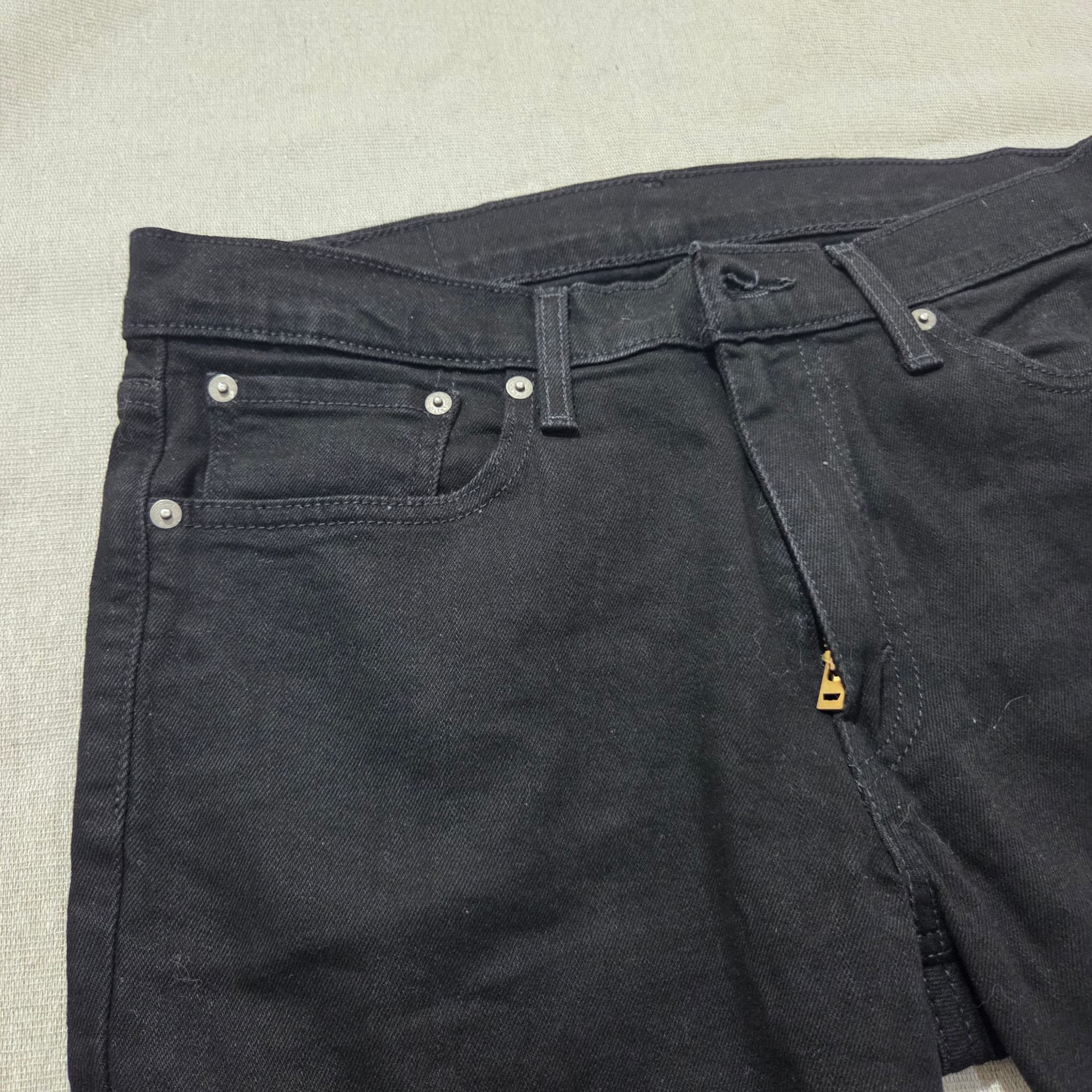 Levi's 541 Athletic Taper Black Jeans — photo 4 of 10