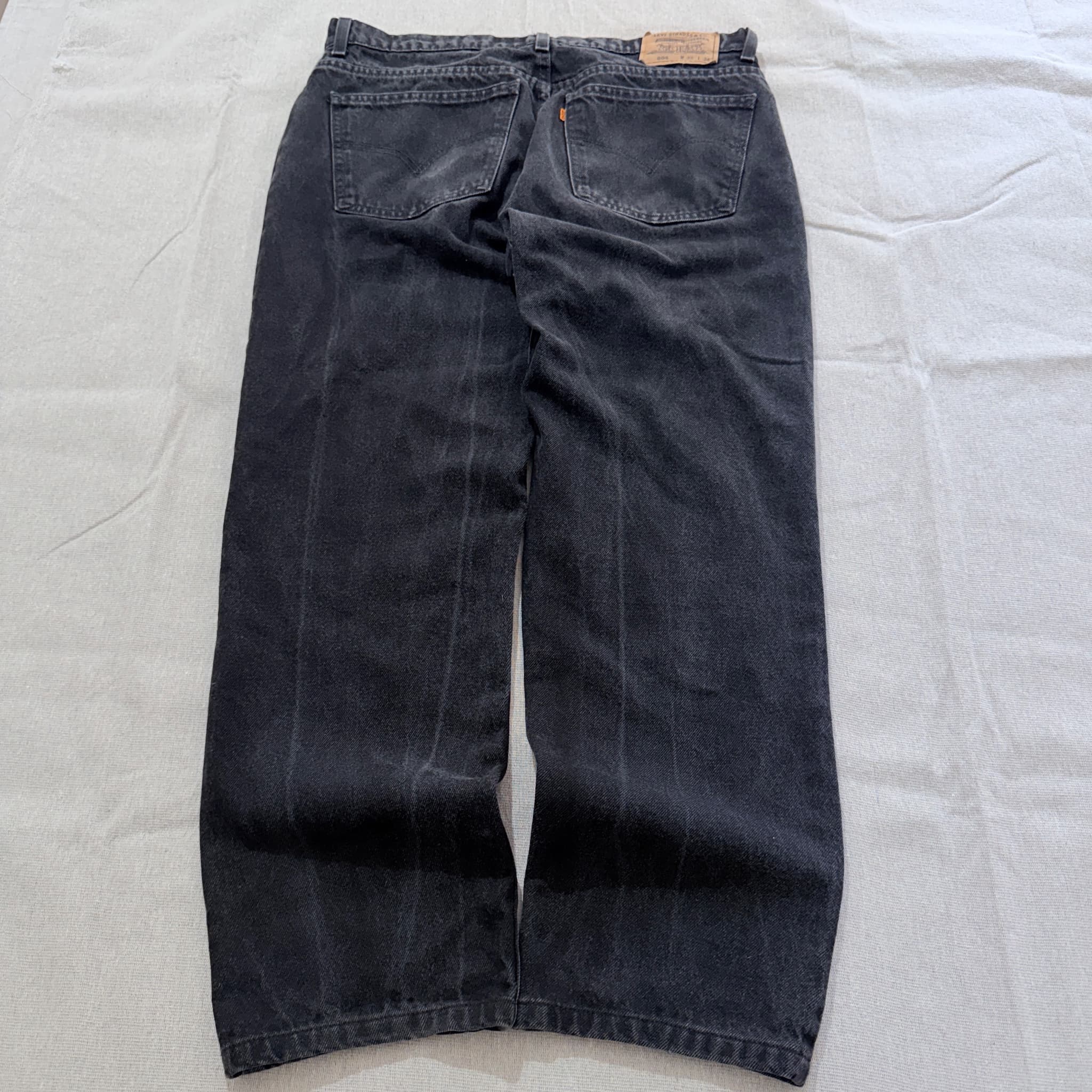 Levi's 604 Relaxed Fit Black Denim Jeans Size 38x34 — photo 2 of 7