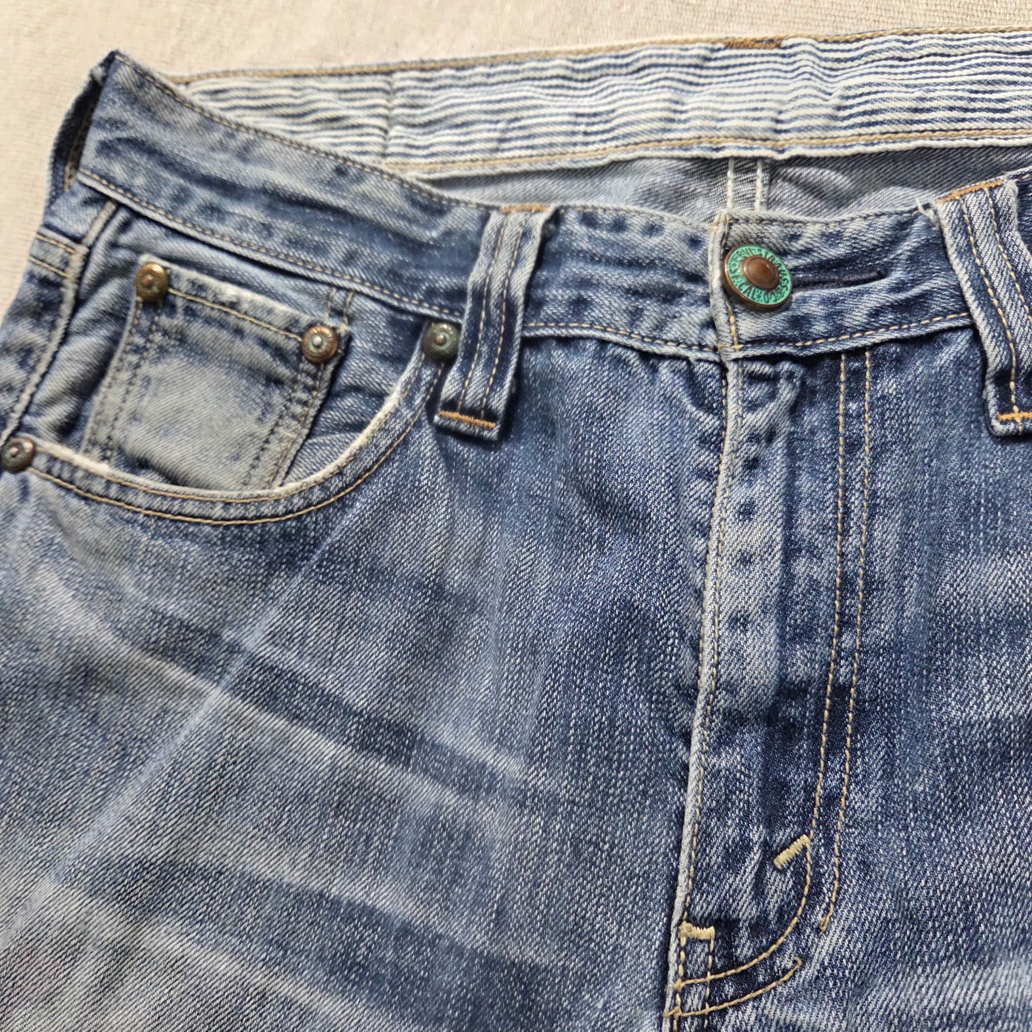 Levi's Men's Distressed Blue Denim Jeans — photo 5 of 9