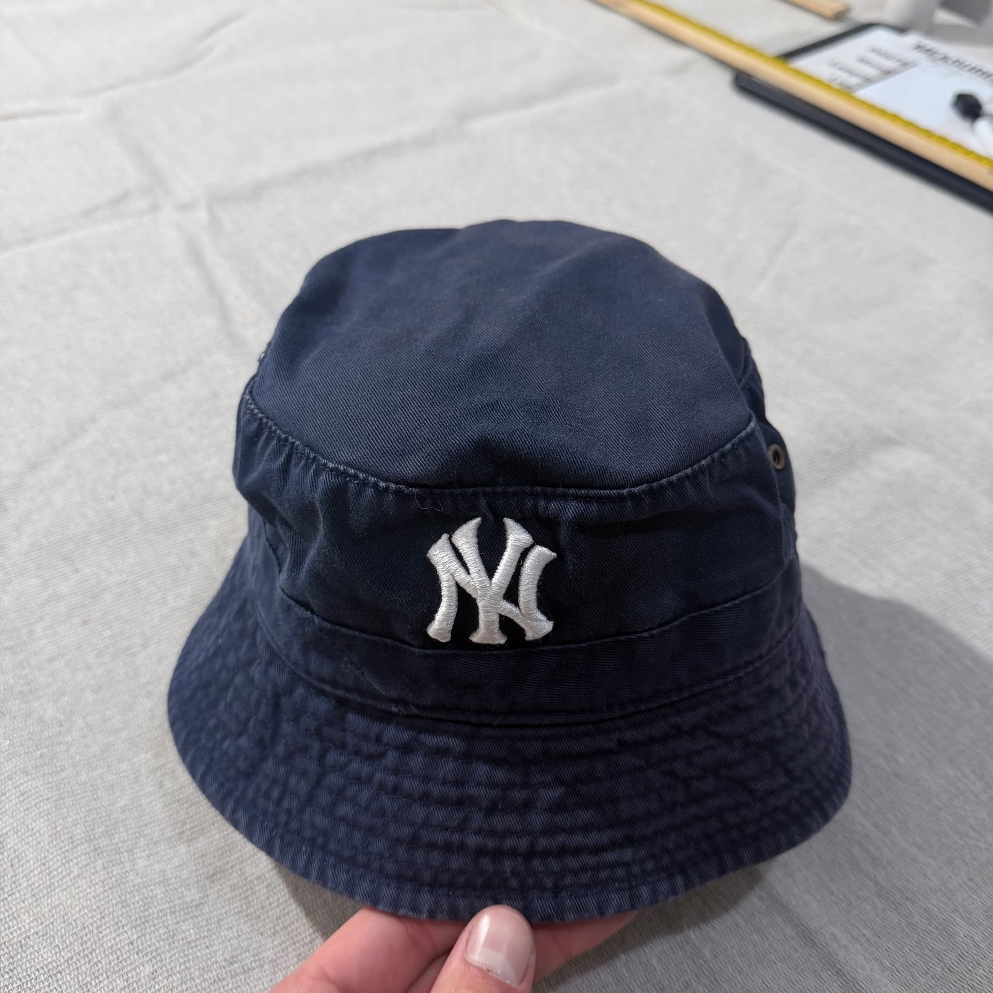 Logo Athletic New York Yankees Bucket Hat Navy Blue L/XL — photo 2 of 6