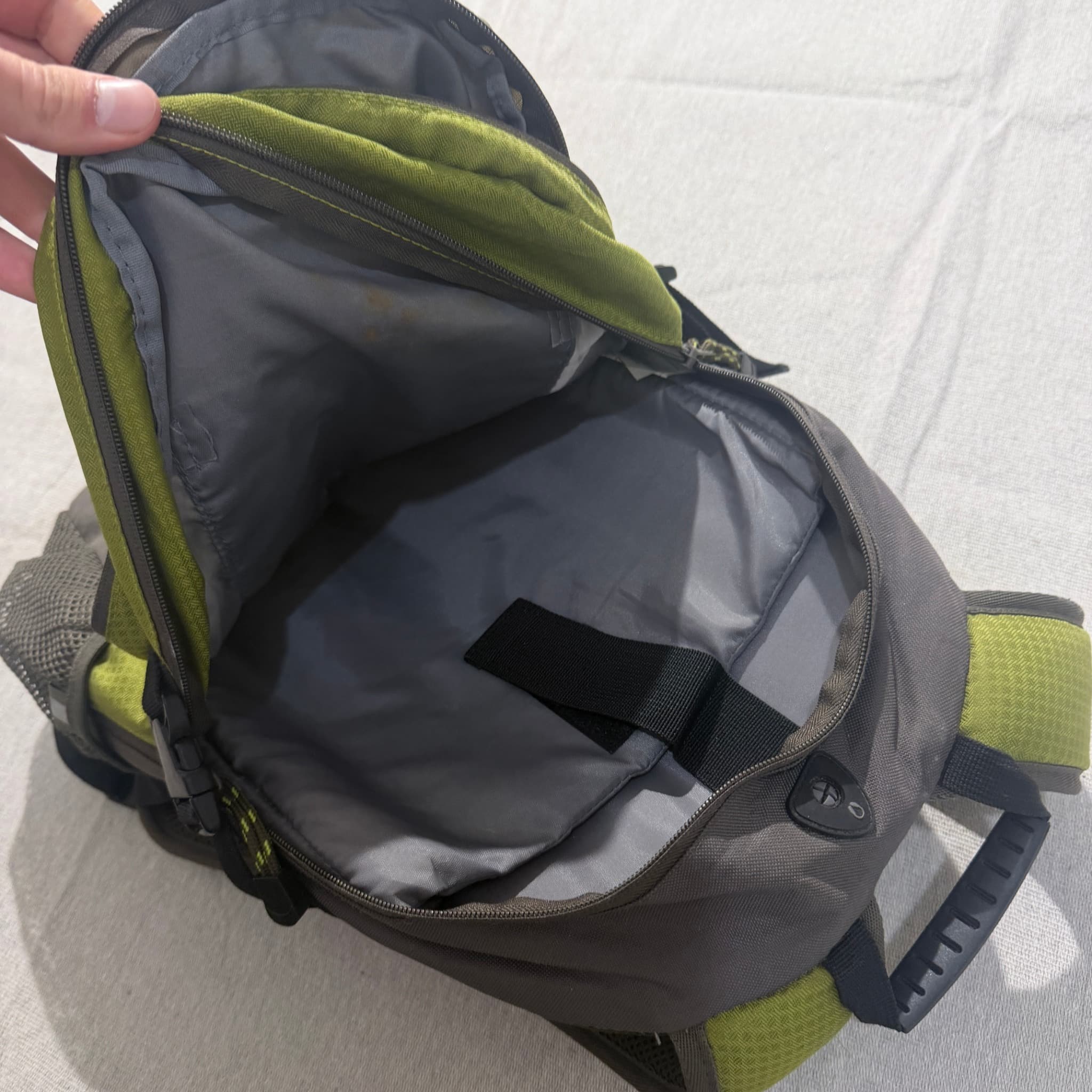 Mountain Warehouse Hiking Backpack Green Grey — photo 7 of 9