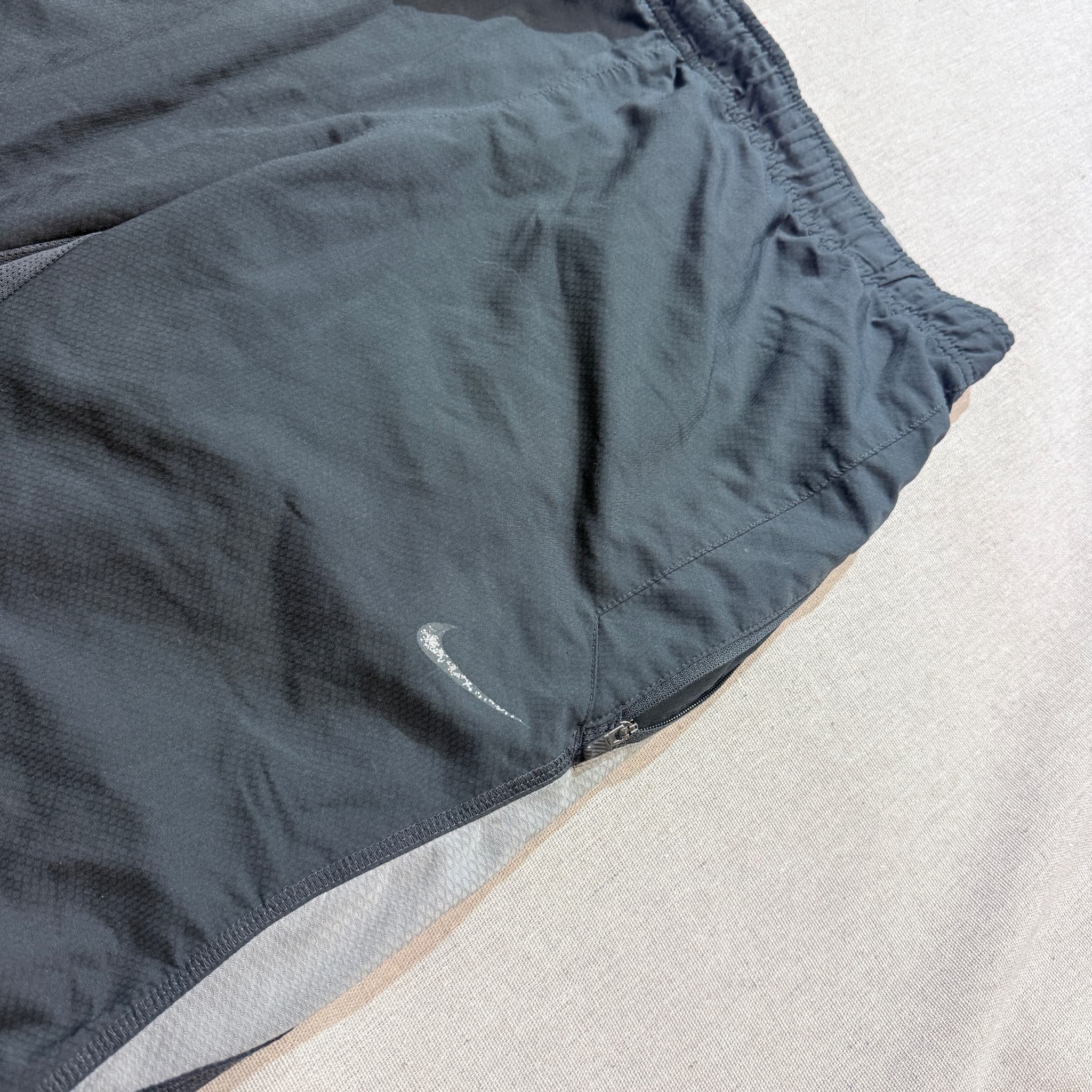 Nike Dri-FIT Men's Running Capris Black Athletic Shorts — photo 4 of 6