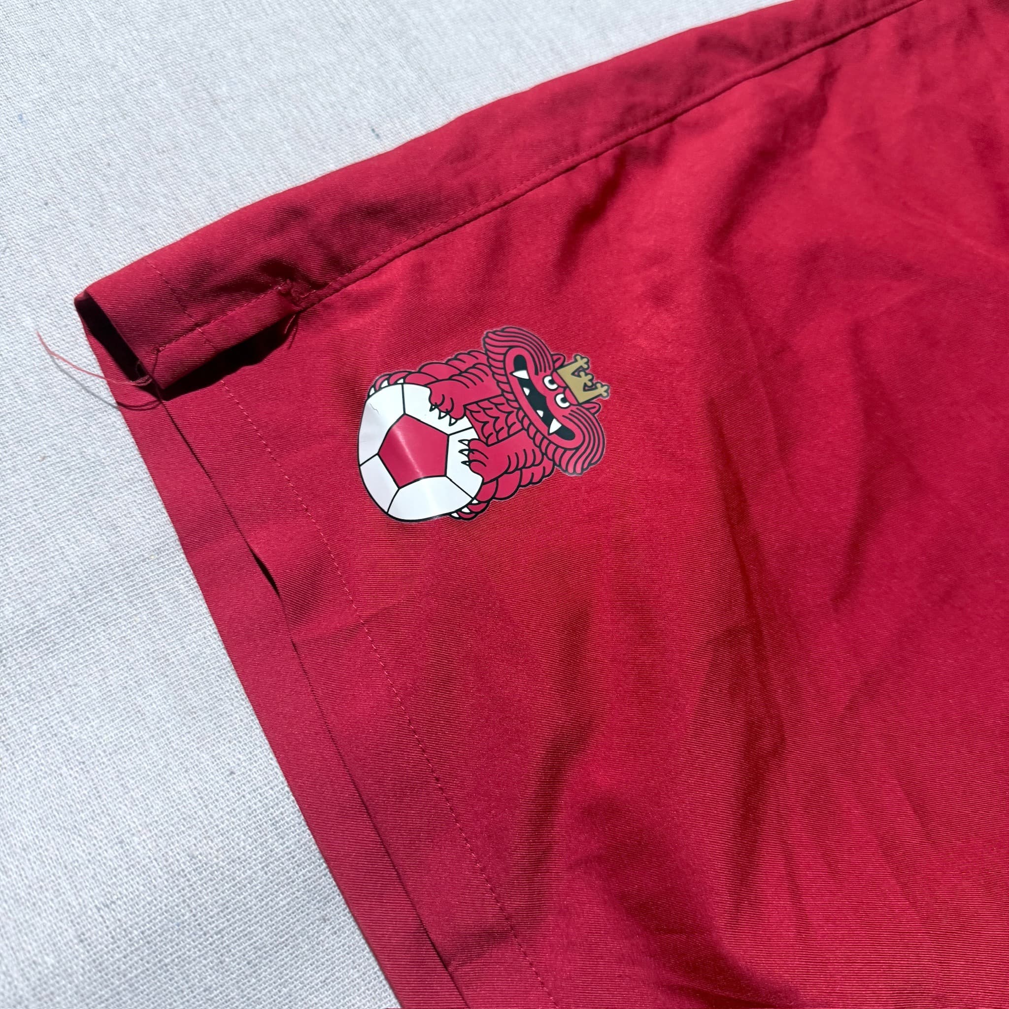 Nike England National Team 2006 World Cup Mascot Athletic Shorts Red Men's L — photo 2 of 6