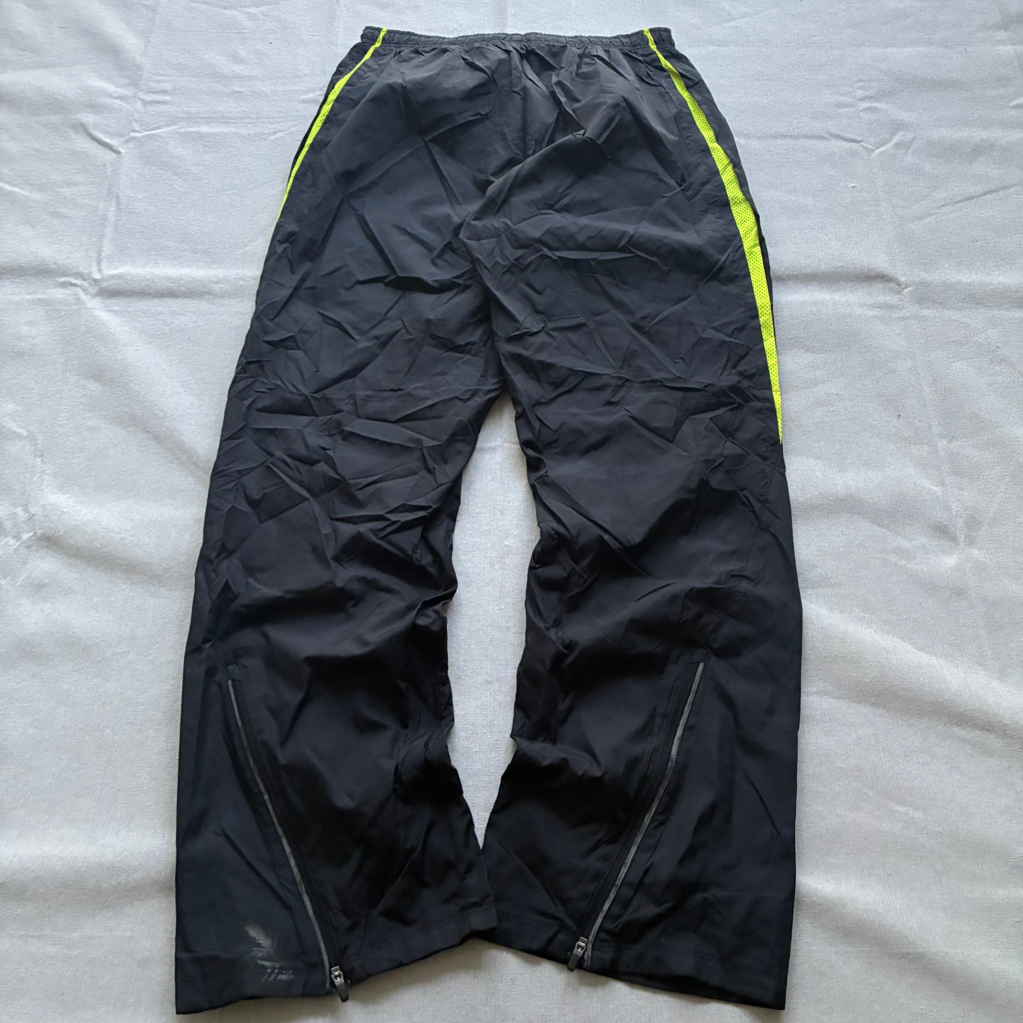 Nike Men's Black Neon Yellow Windbreaker Track Pants Size Large — photo 4 of 11
