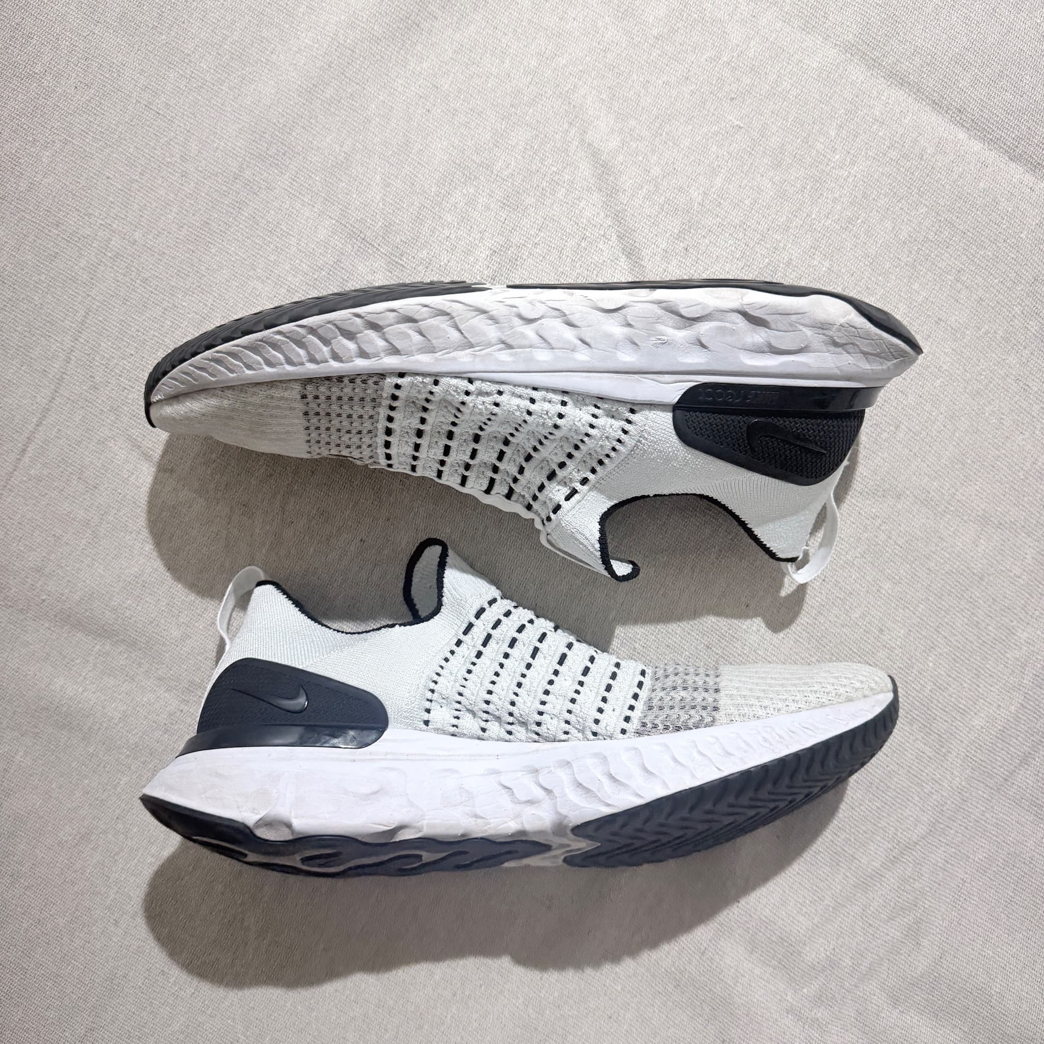Nike Phantom React Flyknit White Black Sneakers — photo 5 of 8