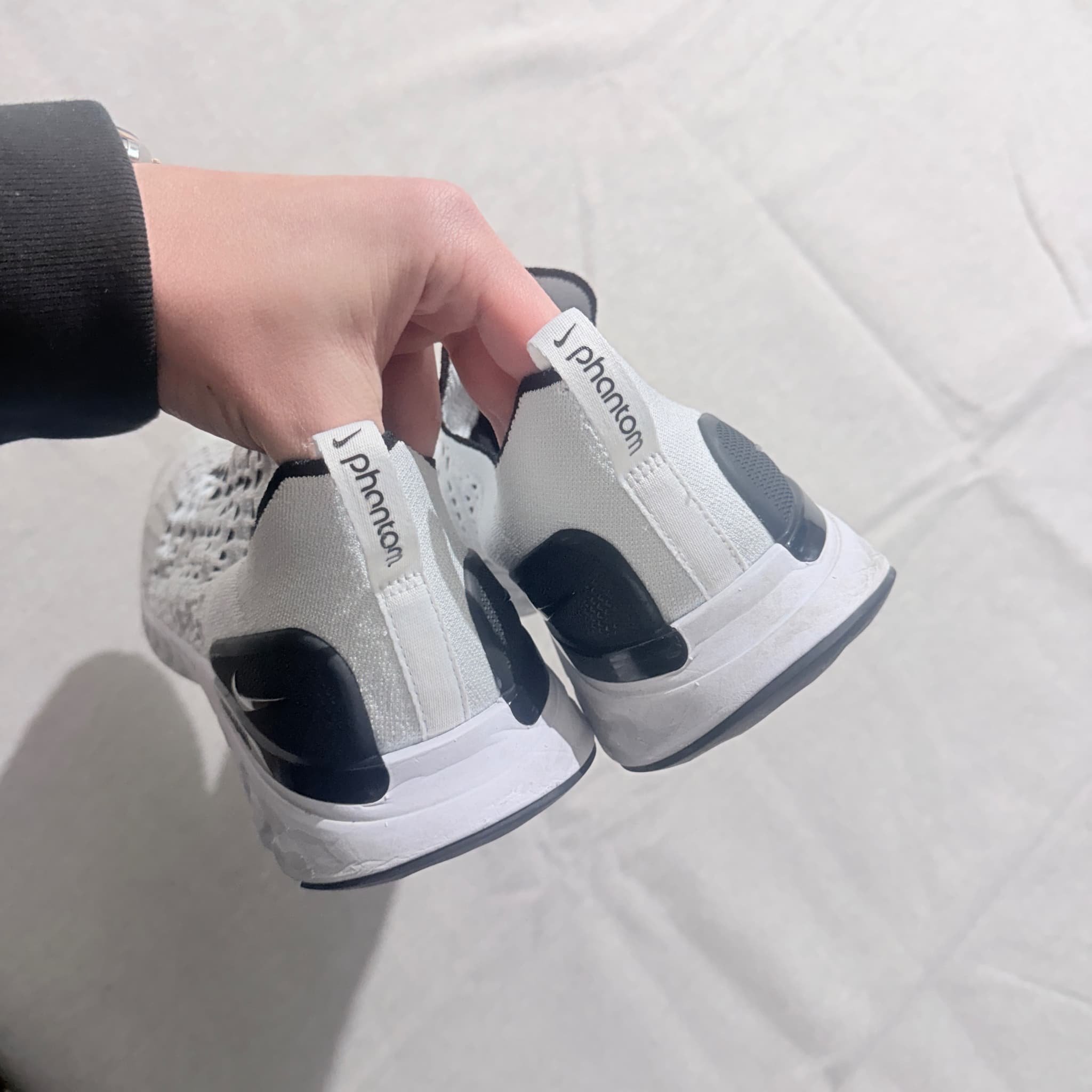Nike Phantom React Flyknit White Black Sneakers — photo 6 of 8
