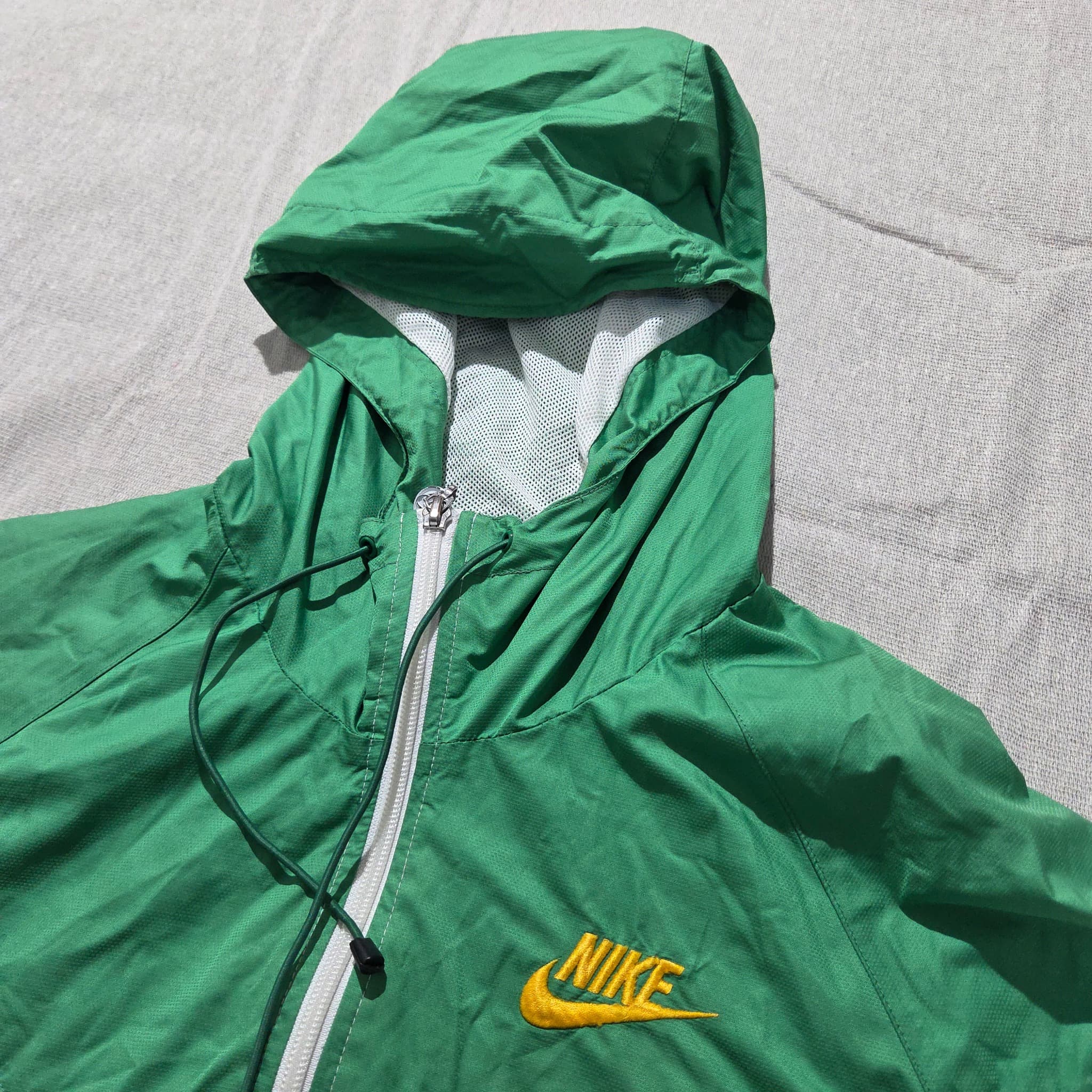 Nike Sportswear Windrunner Hooded Jacket Green White Yellow Baggy Vintage — photo 2 of 6