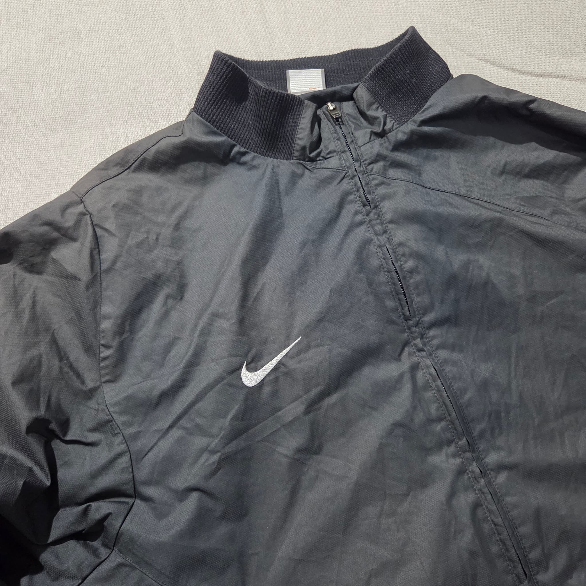 Nike Total 90 Storm-FIT Full Zip Windbreaker Jacket Black — photo 3 of 14