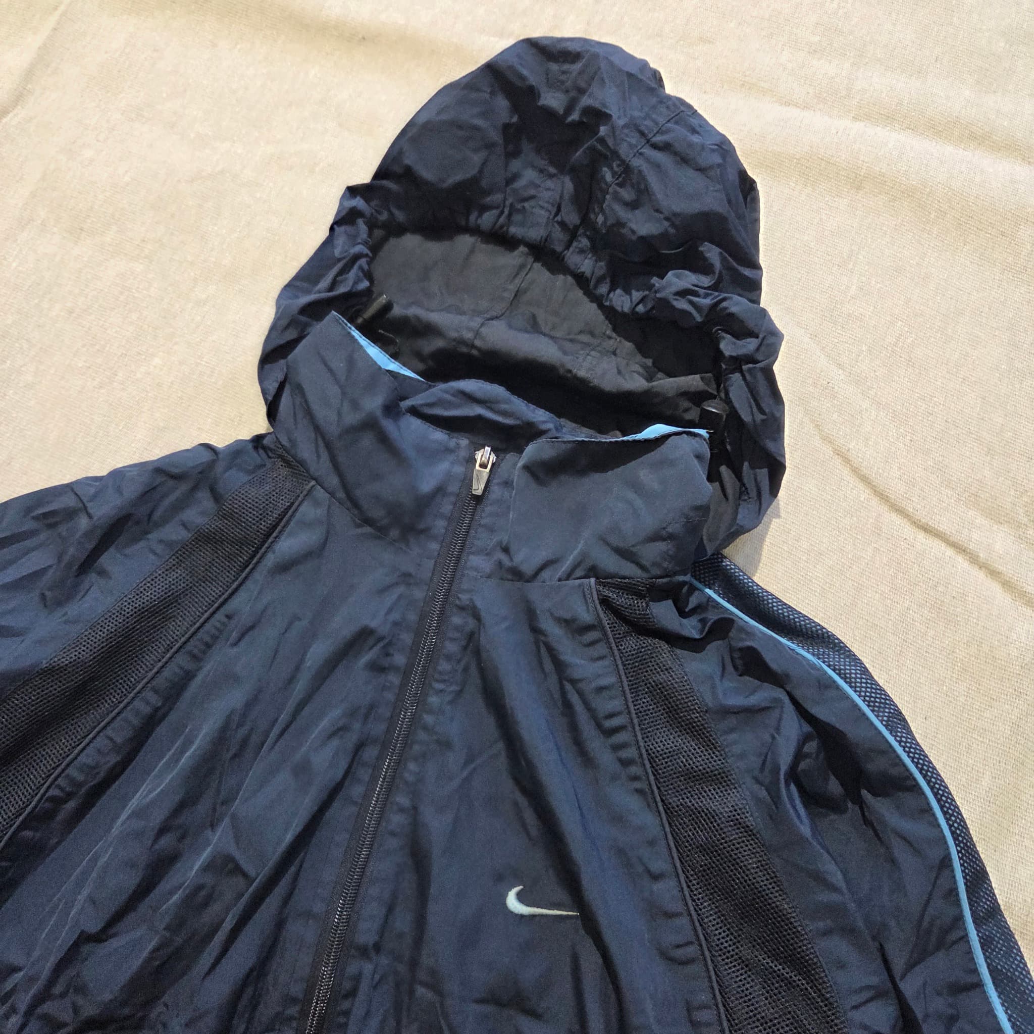 Nike Vintage Mesh Panel Windbreaker Jacket Black Men's Size Large — photo 2 of 3