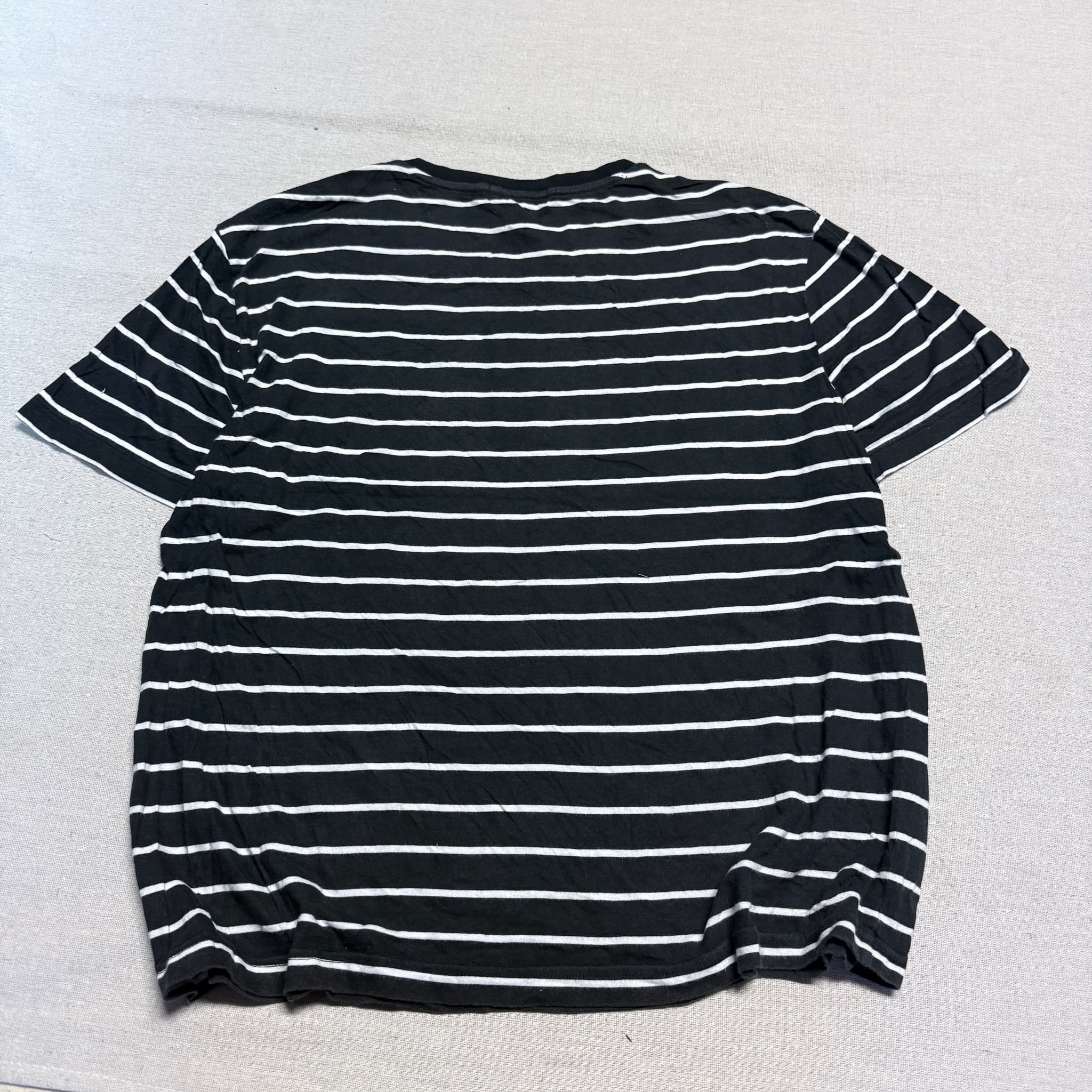 Polo Ralph Lauren Men's Black and White Striped Crewneck T-Shirt Size Large — photo 3 of 5