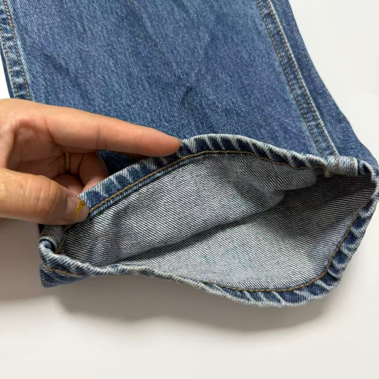 Uniqlo U Relaxed Fit Tapered Leg Jeans — photo 8 of 8