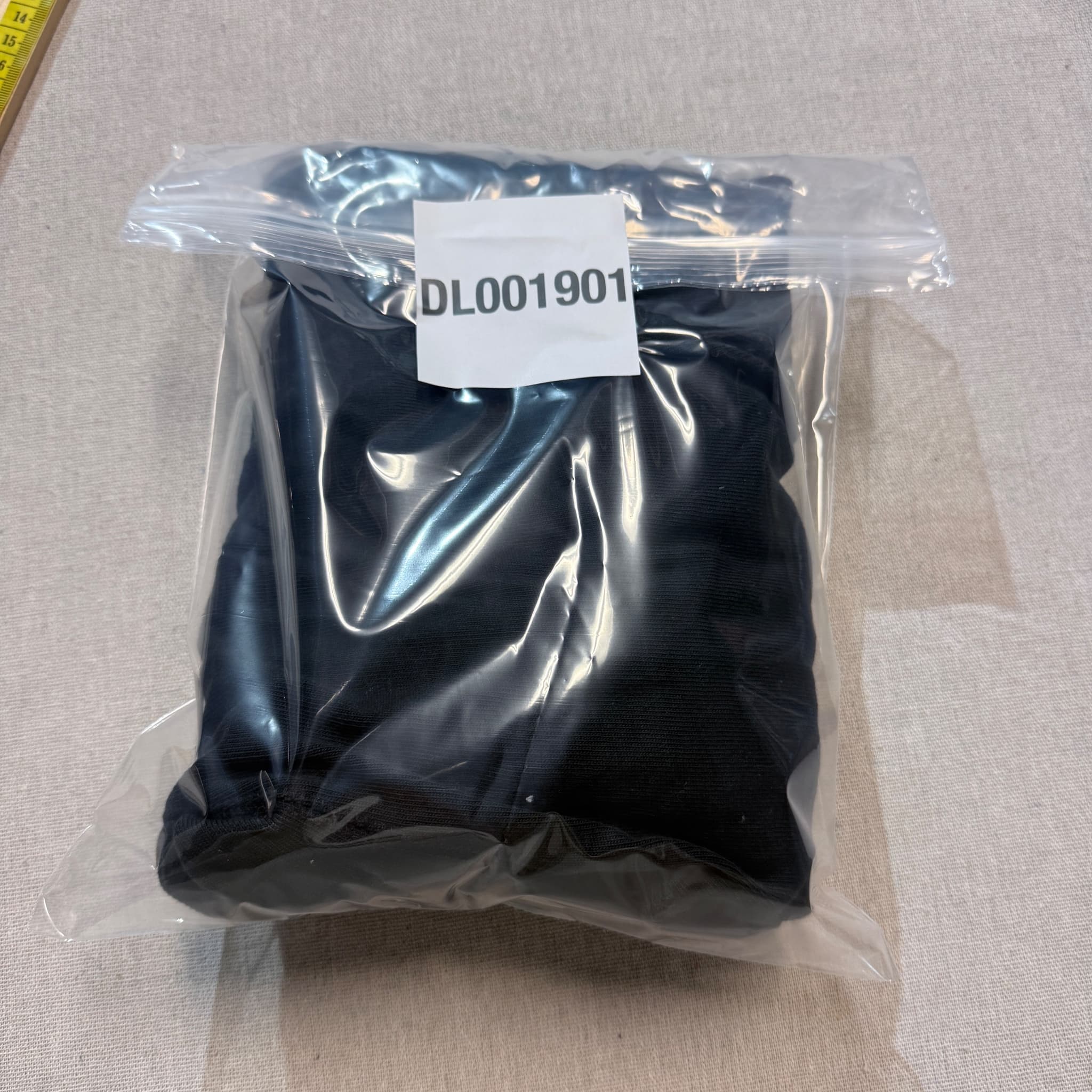 Vintage Adidas Equipment EQT Black Textured Shorts Size M — photo 6 of 6