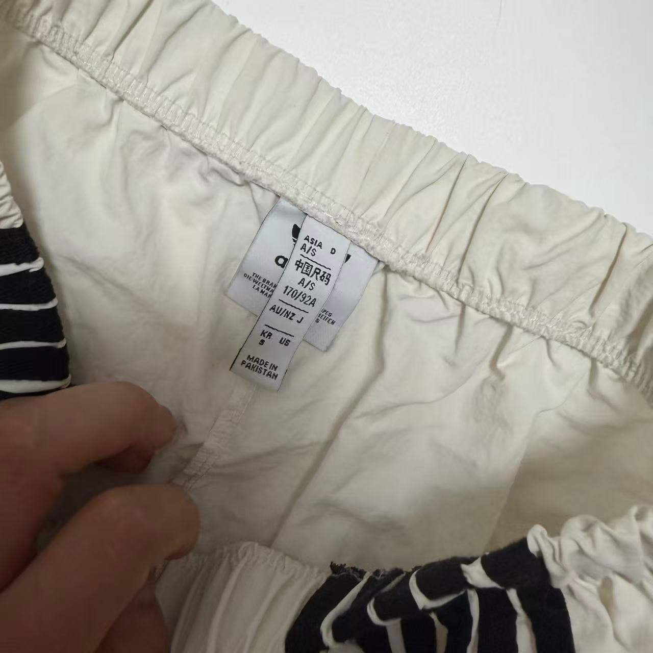 Vintage Adidas Originals Wide Leg Track Pants White Black — photo 3 of 10