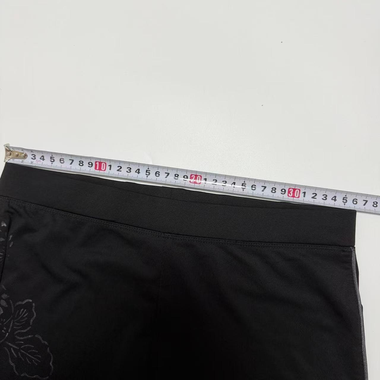 Vintage Adidas Women's Black Floral Yoga Pants — photo 6 of 9