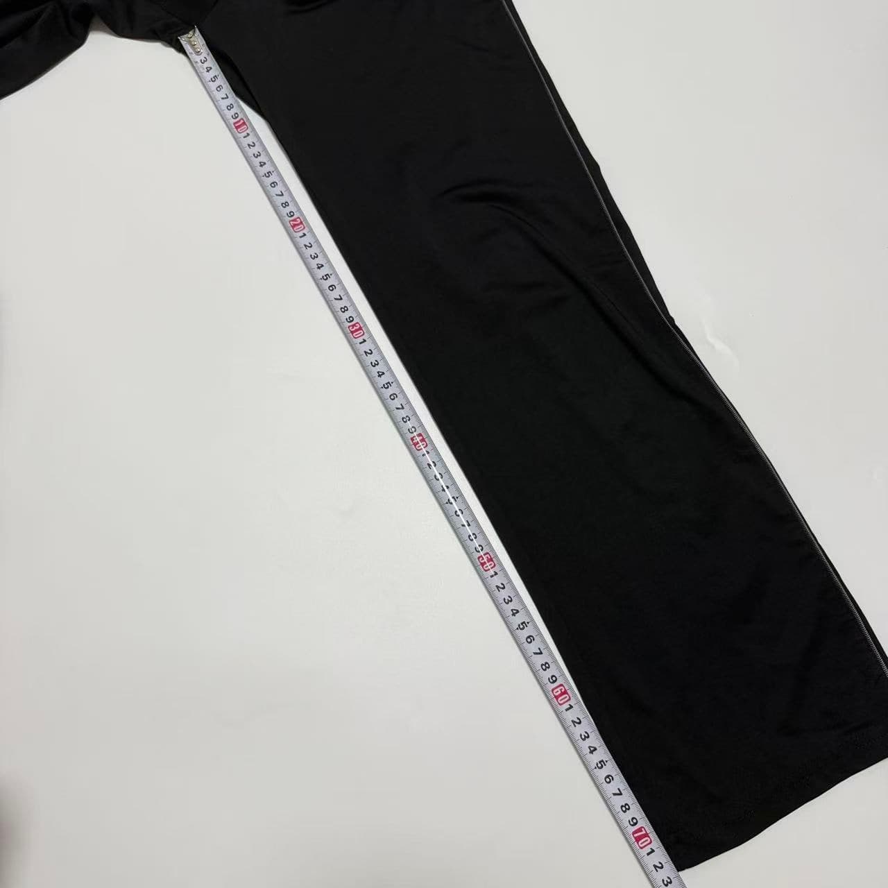 Vintage Adidas Women's Black Floral Yoga Pants — photo 8 of 9