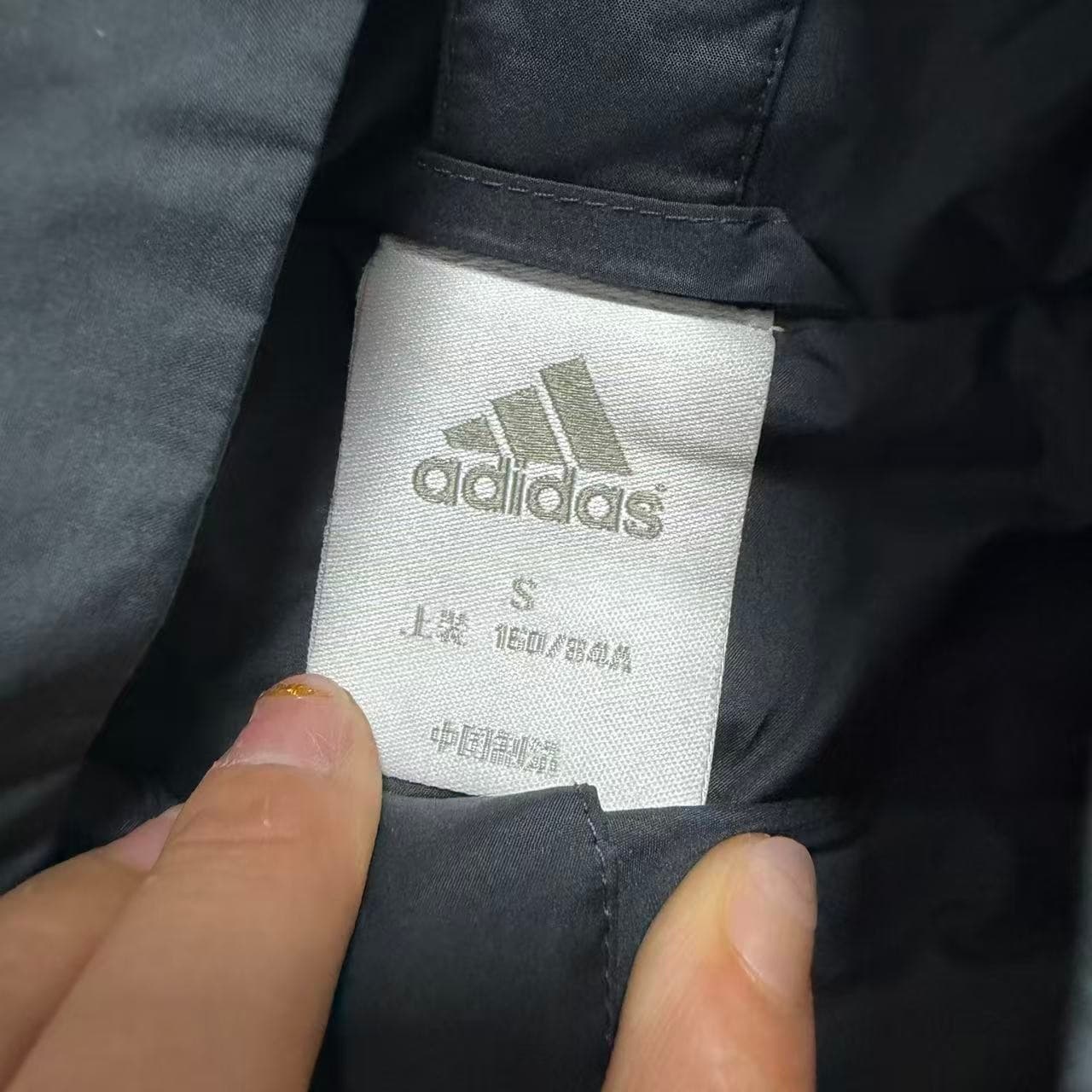 Vintage Adidas Y2K Windbreaker Jacket Black Yellow — photo 4 of 8