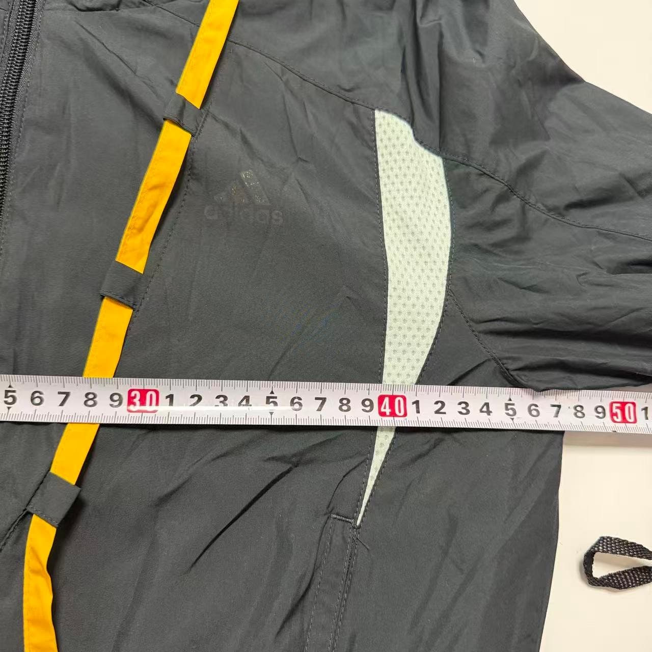 Vintage Adidas Y2K Windbreaker Jacket Black Yellow — photo 5 of 8