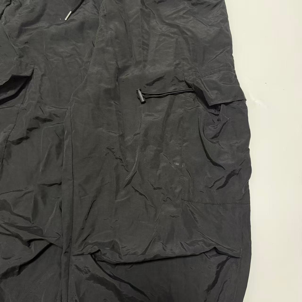 Vintage Black Nylon Parachute Cargo Pants Baggy 2000s Release XL — photo 5 of 5