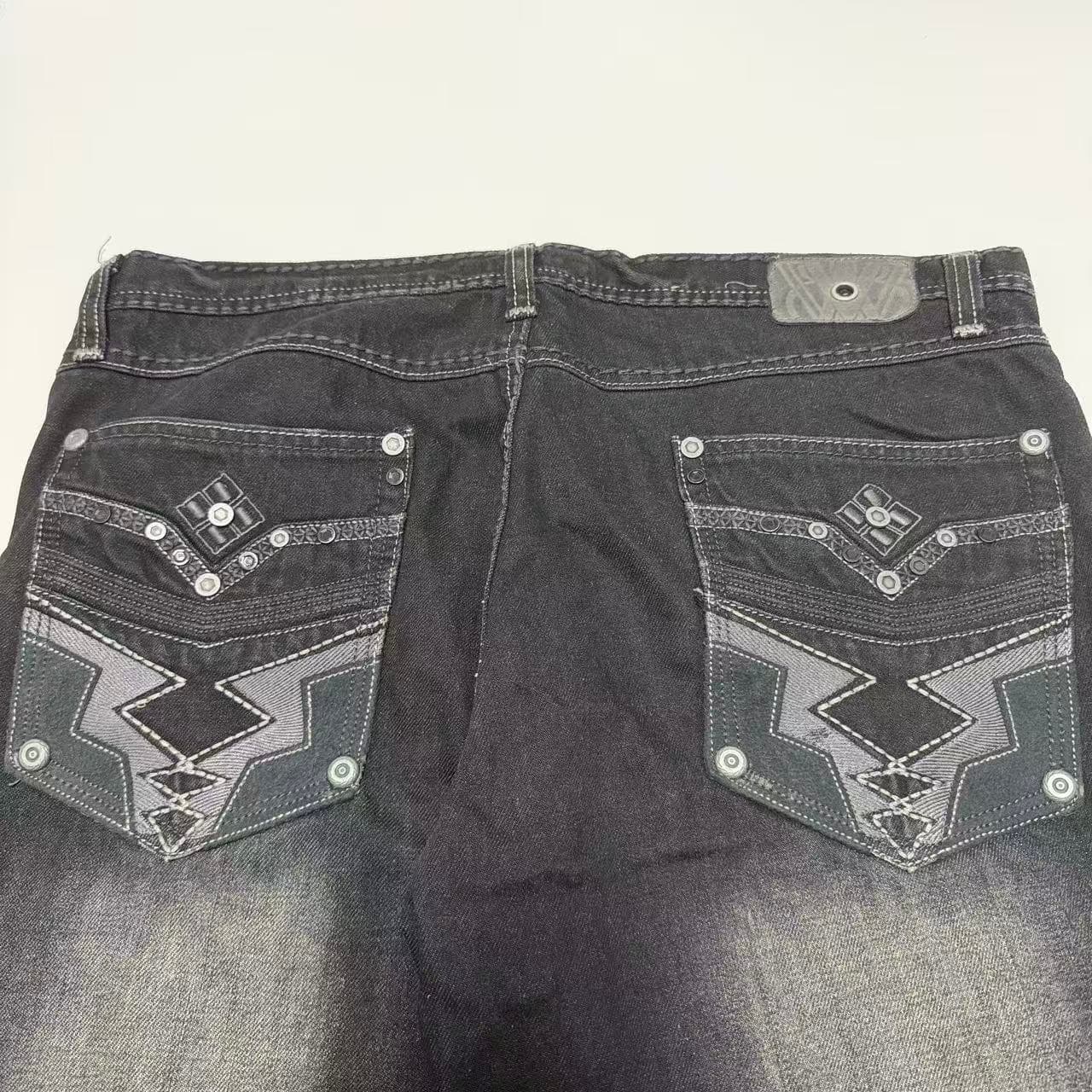 Vintage Brass Slim Straight Jeans Black Distressed Denim Size 36x32 — photo 6 of 6