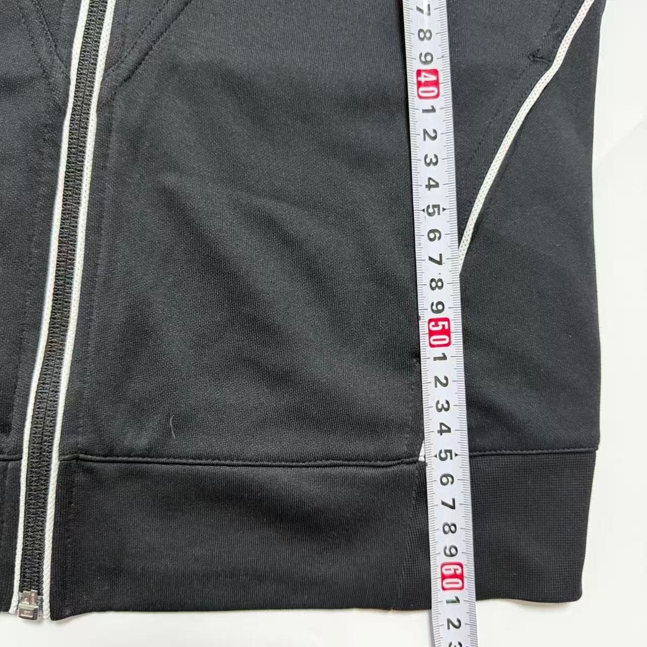 Vintage Nike Women's Black Full-Zip Track Jacket — photo 5 of 7