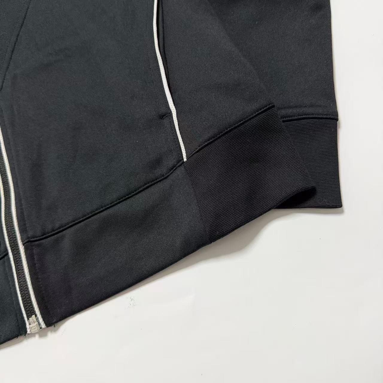Vintage Nike Women's Black Full-Zip Track Jacket — photo 6 of 7