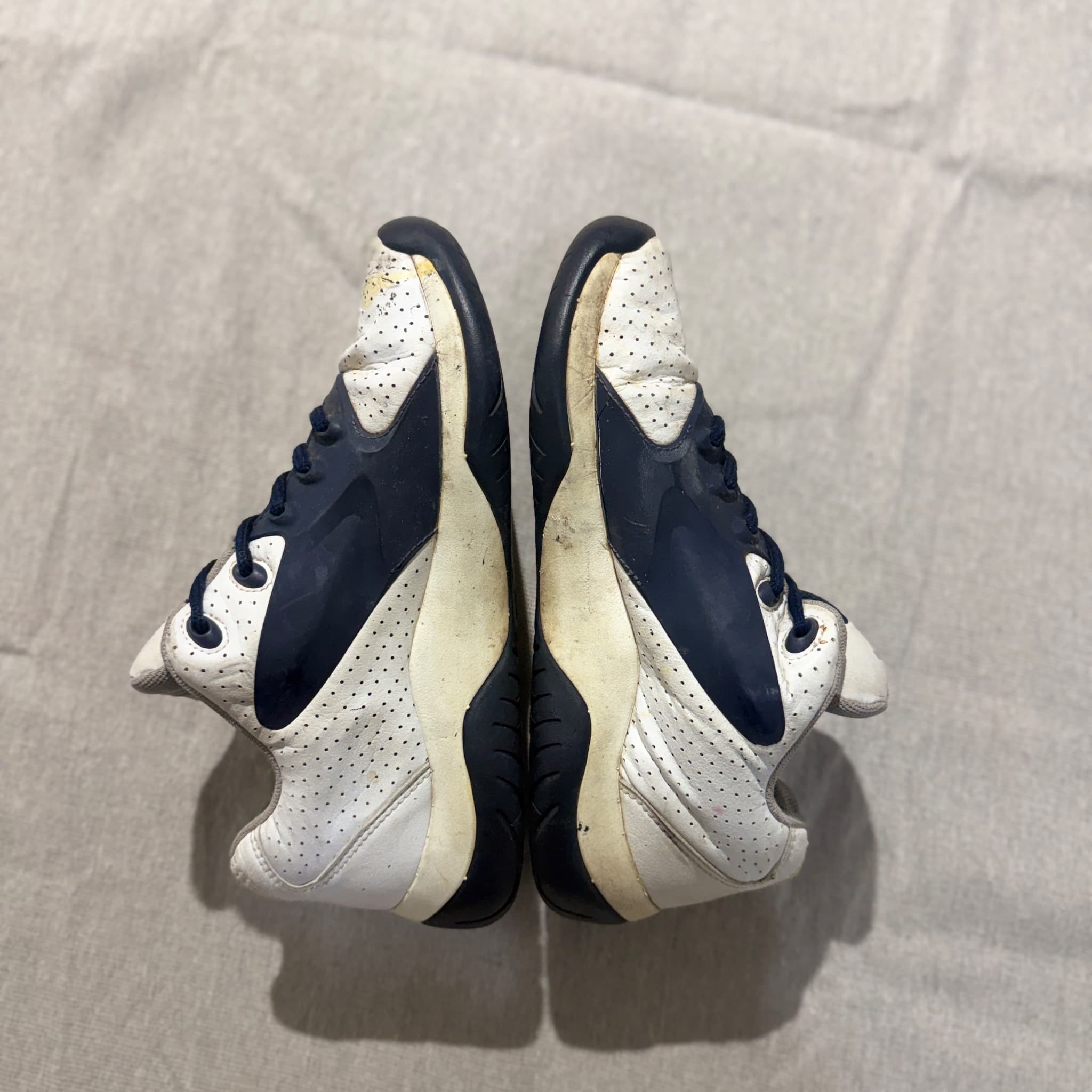 Vintage Oakley Performance Sneakers White Navy Blue Size US 8.0 — photo 5 of 7